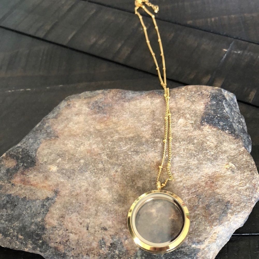 Floating Locket Pendant Stainless STEEL Necklace - Picture 4 of 6